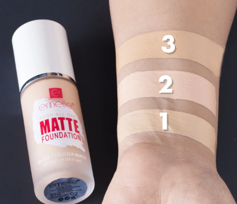 emelie Fresh All Day Matte Foundation